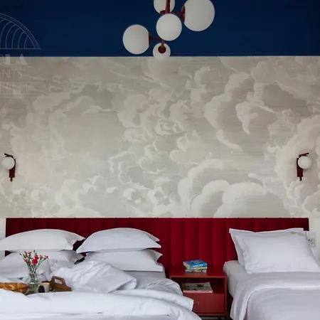 Head In The Clouds - Bright 100 Sqm By Fragola
