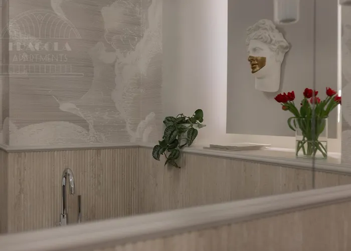 Colorful 2-bed, 100sqm In The Heart Of Kazimierz Krakau