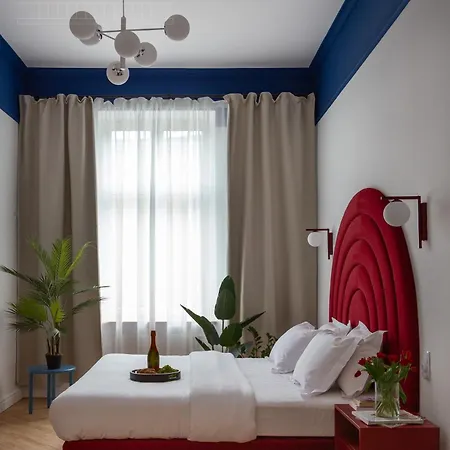 Head In The Clouds - Bright 100 Sqm By Fragola